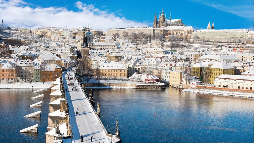 Play & Pause: Central & Eastern Europe (Winter)